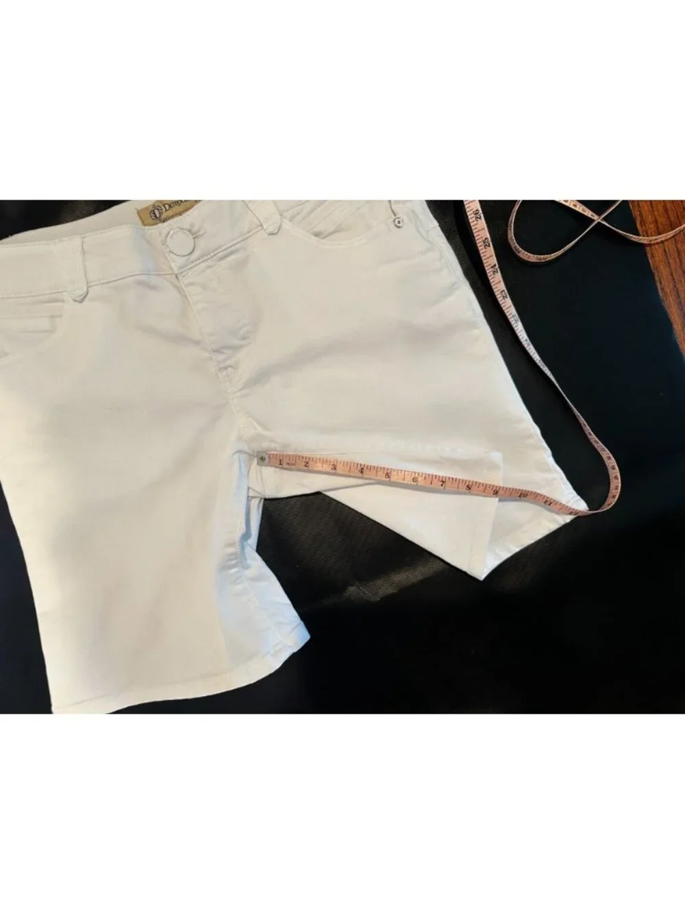Democracy Shorts Women's 8 Bermuda Ab Solution White Stretch Denim - Picture 4 of 9